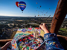 Bristol International Balloon Fiesta - festival horkovzdu�ného balónu v...