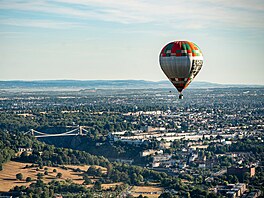 Bristol International Balloon Fiesta - festival horkovzdu�ného balónu v...