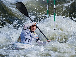 Juniorská vodní slalomá�ka Valentýna Ko�í�ová na ME v Épinalu.