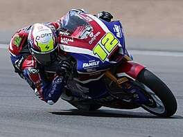 Filip Sala� na trati v Silverstone