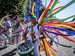 Duhový pr�vod na podporu práv LGBT+, kterým v sobotu vrcholí festival Prague...