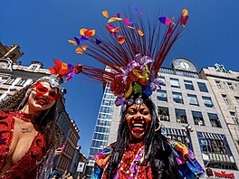 Duhový pr�vod na podporu práv LGBT+, kterým v sobotu vrcholí festival Prague...