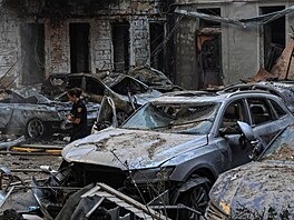 Ze sídli�t� v ukrajinské Od�se zbyly po ruských útocích pouze ruiny. (9. srpna...
