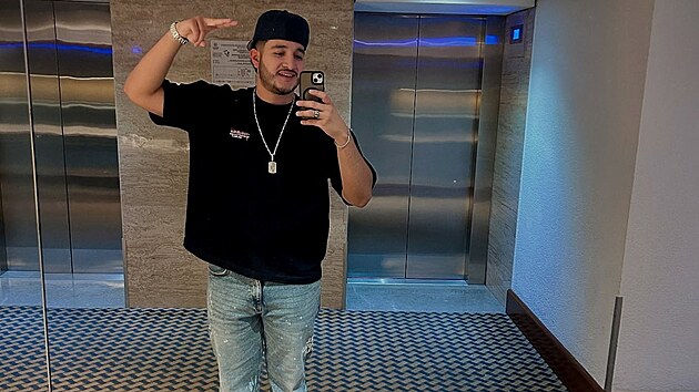Mexick� influencer C�sar Gast�lum (26. �ervence 2025)