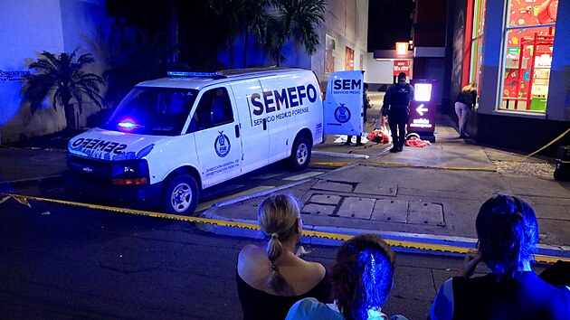 Mexick� policie a arm�da vy�et�uje vra�du influencera C�sara Gast�luma. (4. srpna 2026)