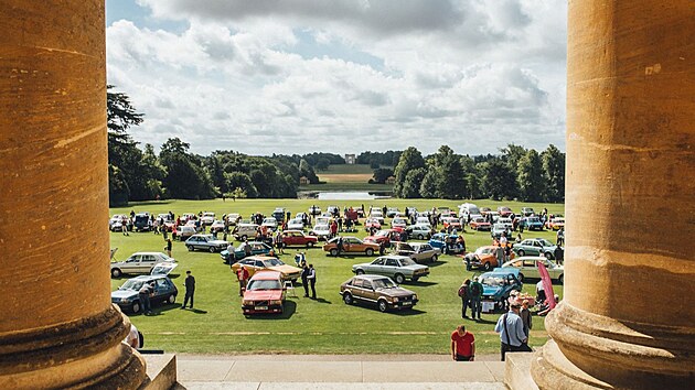 P�esun na velkolep� z�mek Grimsthorpe Castle v Lincolnshire p�inesl v roce 2021 rekordn� ��ast. 