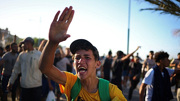 St�ety mezi migranty a polici� ve �pan�lsk� Ceut� (2. srpna 2026)