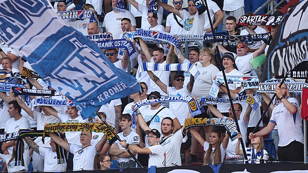 Fanou�ci ostravsk�ho Ban�ku.