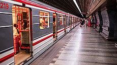Nástupi�t� metra (ilustra�ní snímek)