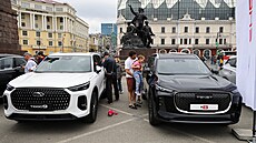 Vozy Chery Tiggo 9 a Tenet T8 jsou vystaveny na festivalu Dne �íny na...