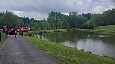 P�i dopravní nehod� u V�né na ��ársku �idi�ka nezvládla �ízení a sjela do...
