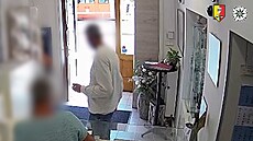 Policisté vypátrali a zadr�eli mu�e, který loupil ve zlatnictví
