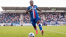 Alexis Alégué v zápase se Slováckem.