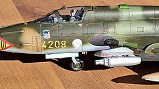 Su-22M4 v m��ítku 1/48