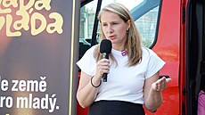 Mladá vláda Pirát� p�edstavila plán, který má pomoci lidem, kte�í bydlí v...