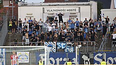 Libere�tí fanou�ci slaví v sektoru host� gól Patrika Dulaye.