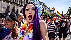 Duhový pr�vod na podporu práv LGBT+, kterým v sobotu vrcholí festival Prague...