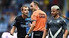 Libereckým fotbalist�m se p�íli� nepozdávalo, �e jim sudí Marek Radina ud�lil v...