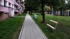 Návrh nezvyklých lavi�ek, s ním� pro n�které �ásti P�erova p�i�el Ji�í...