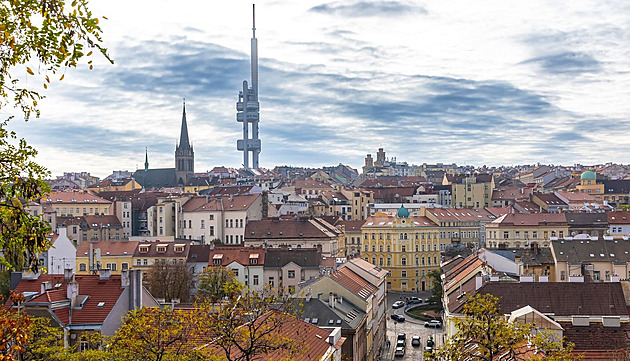 Radnice dala pryč z ulic infocedule. Stačí mobil, říká místostarosta. A schytává to