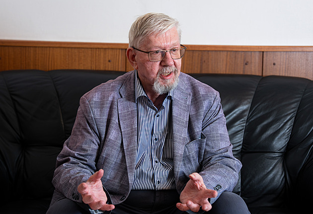 Oslovil mě Babišův přístup k válce. Gerloch o Senátu, Turkovi i podpoře Zemana