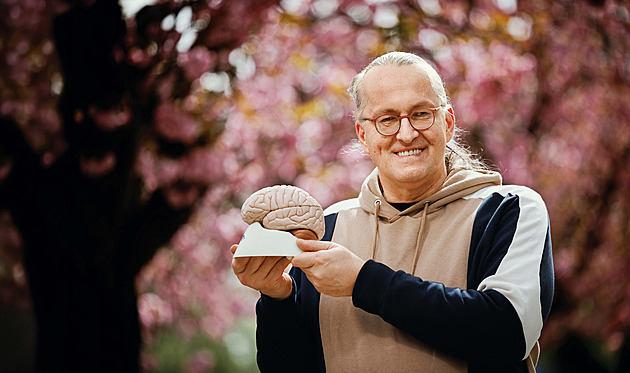 Dopamine is More Than a Happiness Hormone: Neuroscientist Unveils Brain's Secrets
