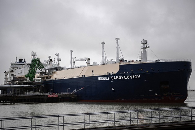 European Gas Reserves Hit Record Lows Amidst Russian Ship Repair Concerns