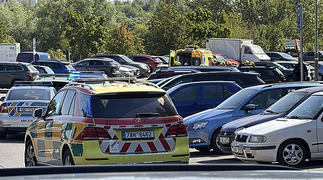 Při tlakové zkoušce prasklo ve Stodůlkách potrubí. Jeden mrtvý, další jsou zranění