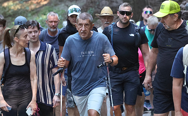 Babiš and Two Ministers Hike Lysá Hora, PM Calls It Tougher Than Last Year