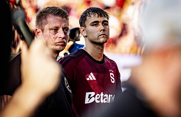 Guddalův gólový debut na Letné. Jsem vysoký, chci toho využívat častěji, slíbil