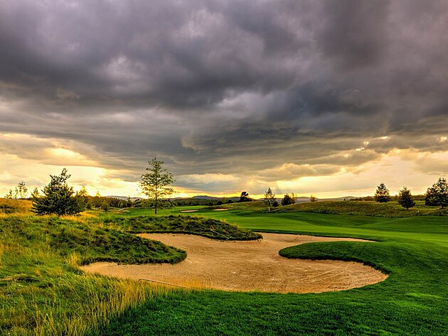 Albatross Golf Resort.