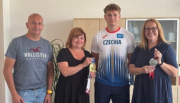 Jan Valenta získal na evropském �ampionátu U18 v italském Rieti st�íbro v hodu...