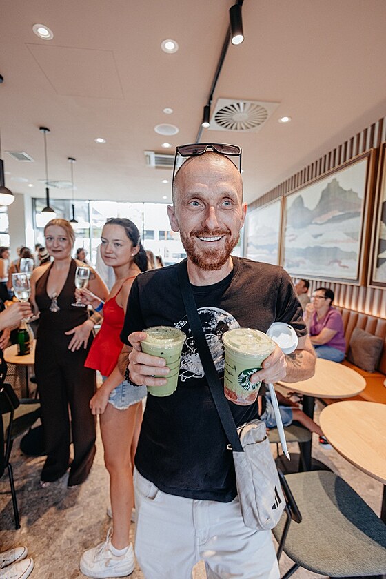 Starbucks roz�i�uje svou s� kav�ren o novou pobo�ku v Liberci.