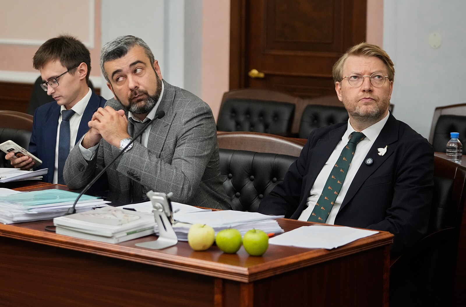 Ruský soud rozhoduje o vyloučení Jabloka z voleb. Strana žádá příměří na Ukrajině