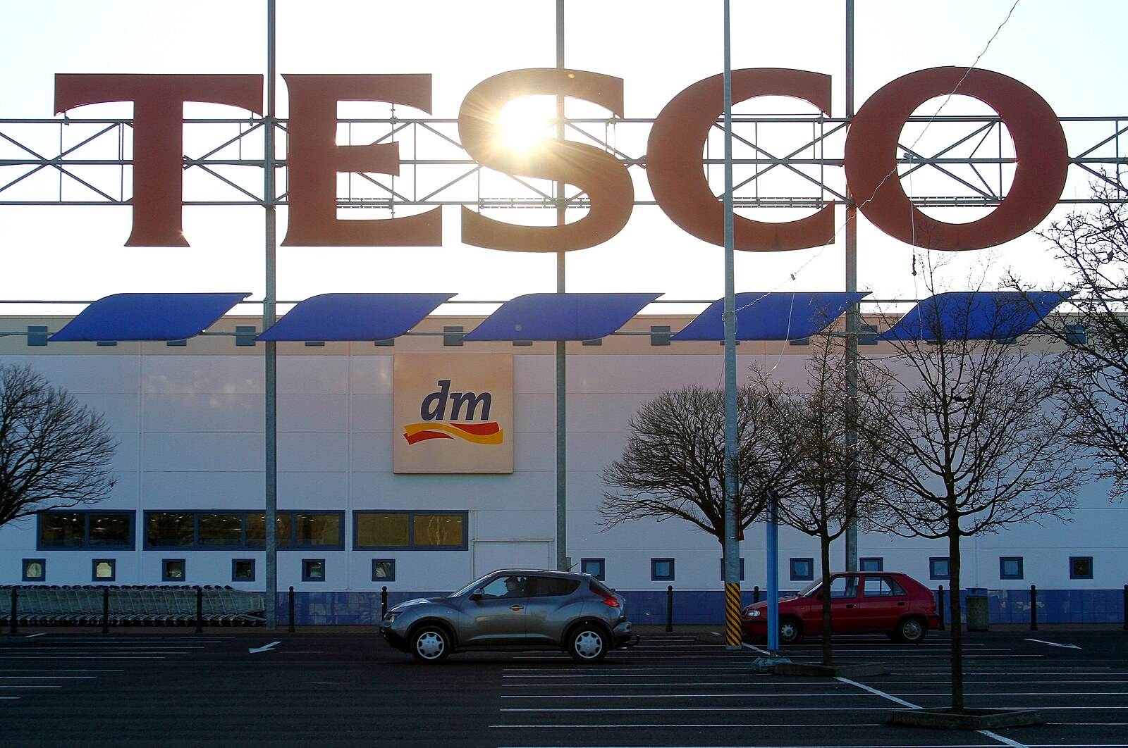 Z Teska bude Albert. Majitele změní přes 300 supermarketů v Česku i na Slovensku | Ekonomika