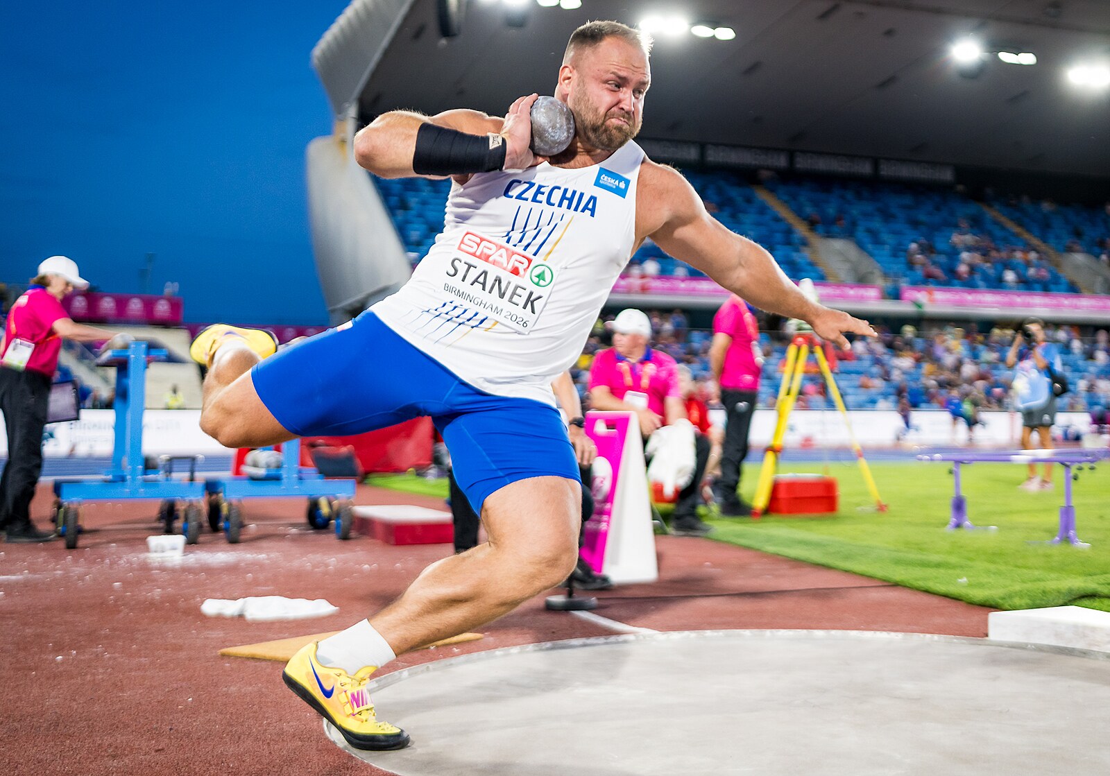 Koulař Staněk skončil ve finále mistrovství Evropy až devátý, neuspěla ani sprinterka Maňasová