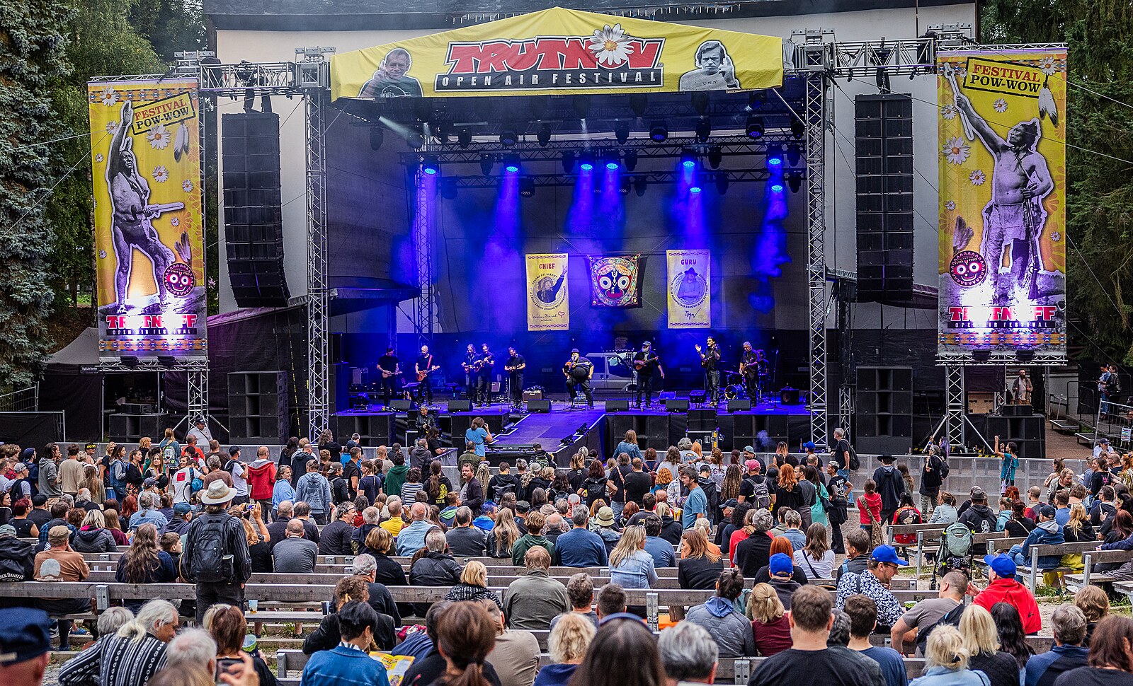 Premiéra Lucie, The Wailers i underground. Začíná TrutnOFF k Havlově devadesátce | Česko