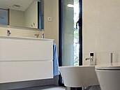 Architekti zám�rn� odmítli p�ístup, kdy se nejprve postaví b�ný d�m a teprve...