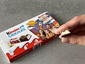 Kinder Chocolate se prodává hned v n�kolika r�zných balení. My si pro srovnání...