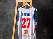 Bílá varianta dres� pro �eskou basketbalovou reprezentaci od firmy Peak. Tento...