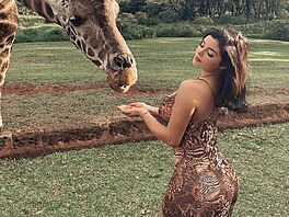 Demi Rose