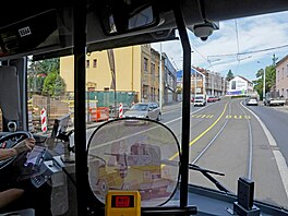 Trasa autobusu linky 145, který spojí Prahu 6 a Prahu 8 jízdou tunelem Blanka...