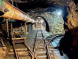 �tola �íslo 1: Pr�zkumná �tola dlouhá 260 metr� le�í v oblasti dolu Svornost,...