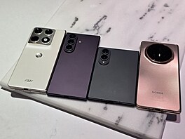 Samsung Z Fold 8