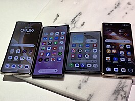 Samsung Z Fold 8
