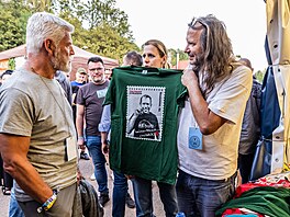 Prezident Petr Pavel se objevil na zahájení festivalu TrutnOFF. Provázel ho...