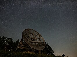 No�ní obloha v noci na �tvrtek 13. srpna 2026 ukázala maximum meteorického roje...