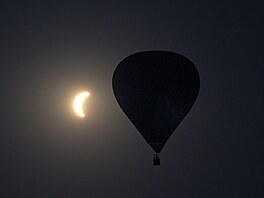 Vlastní Eclipse balónový let byl mo�ný jen shodou naprostých náhod. Vlastní...