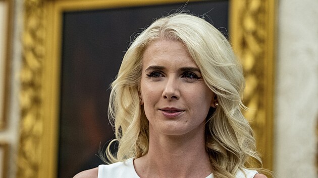 Výkonná asistentka amerického prezidenta Donalda Trumpa Natalie Harpová. (29....
