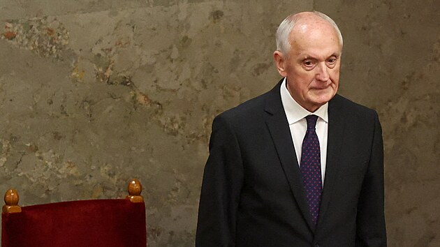 Andr�s Baka, kter�ho ma�arsk� parlament zvolil nov�m prezidentem, b�hem hlasov�n� v Budape�ti. (11. srpna 2026)